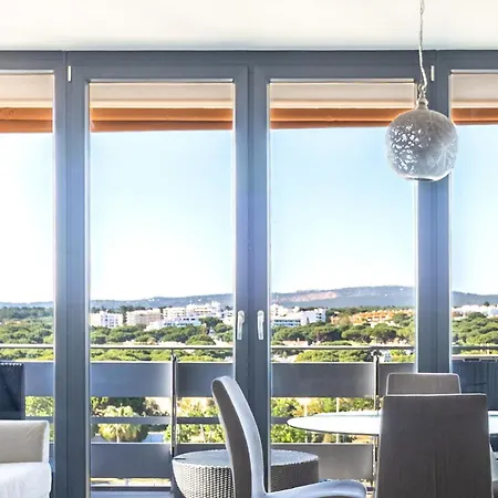 Edificio Algarve كوارتيرا